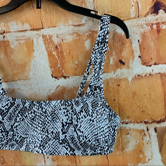 I Juniors Ribbed Bralette Bikini Top - Xhilaration - Picture 6 of 8